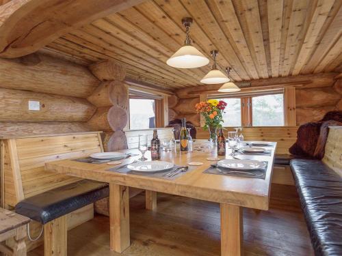 Mountain Bear Lodge 