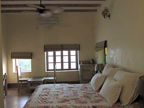 Jamwai Resort 