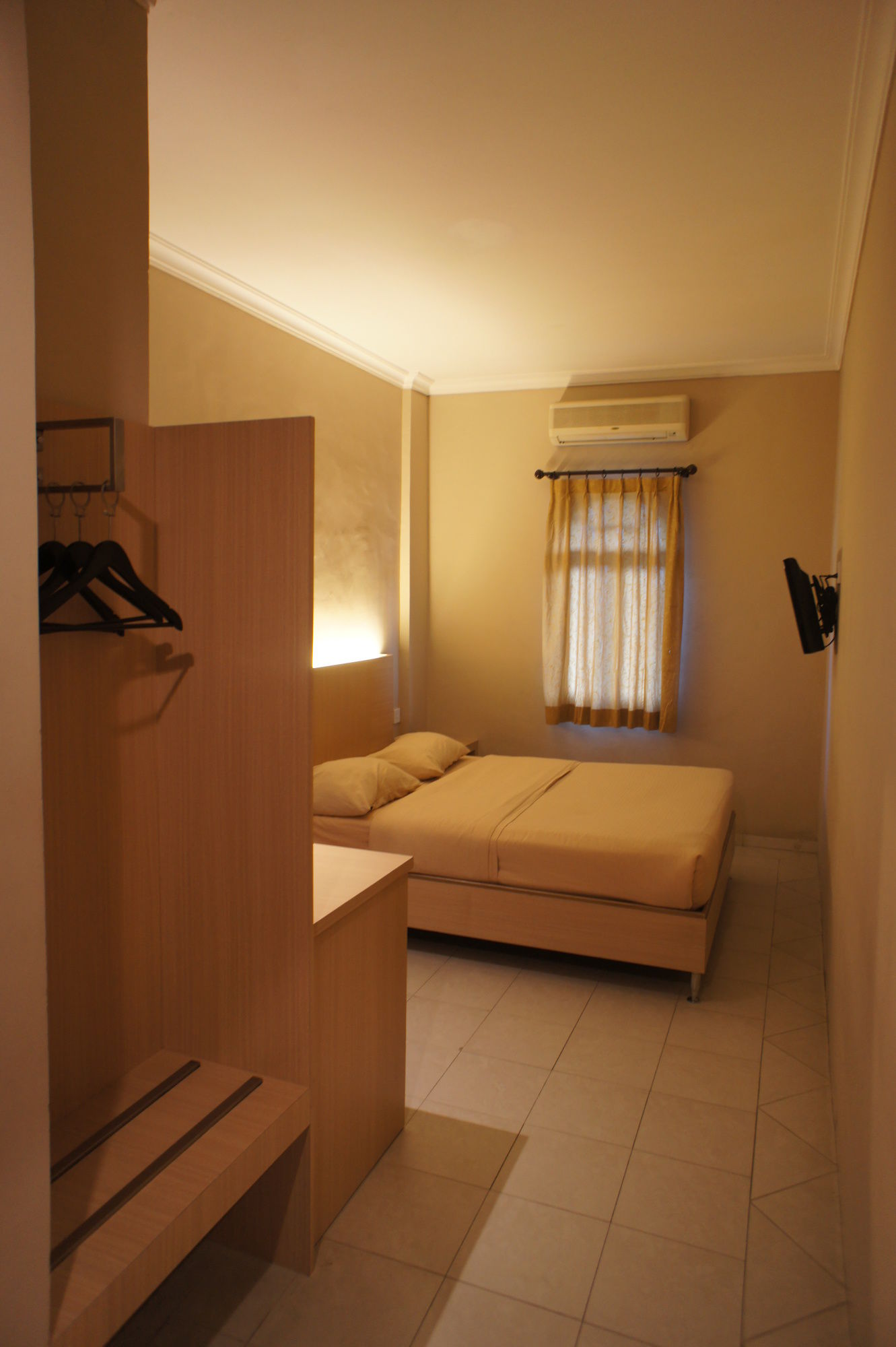 Sky View Hotel (اسکای ویو هتل) 