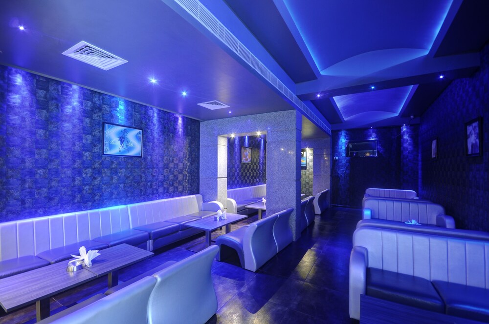 Hotel Chirag Hotel Bar