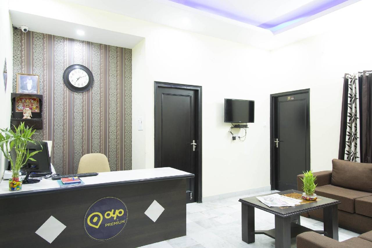 Oyo Premium Shyam Nagar 