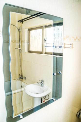 Nisha Serviced Apartment 