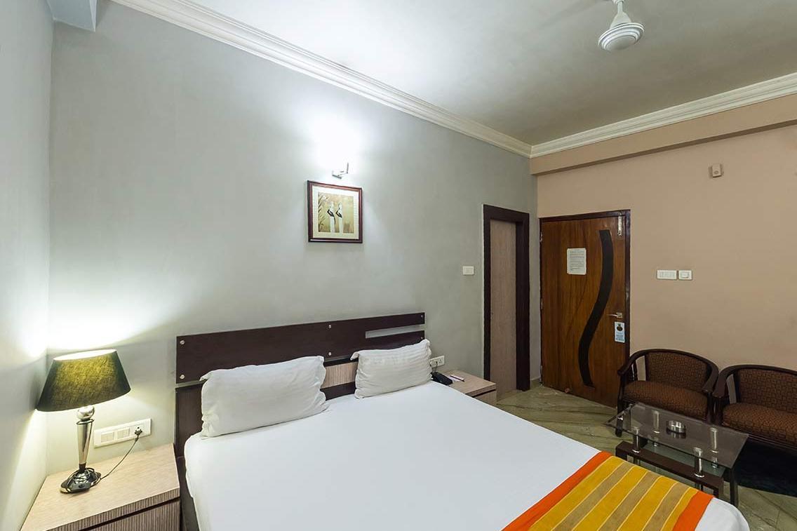 Oyo 3063 Crystal Residency 