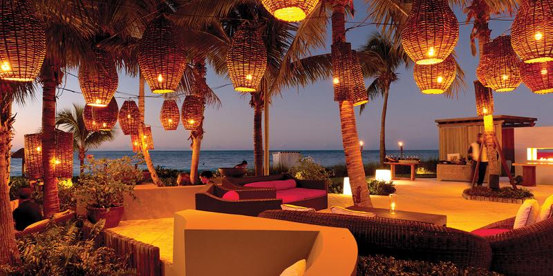 Grace Bay Club Bar