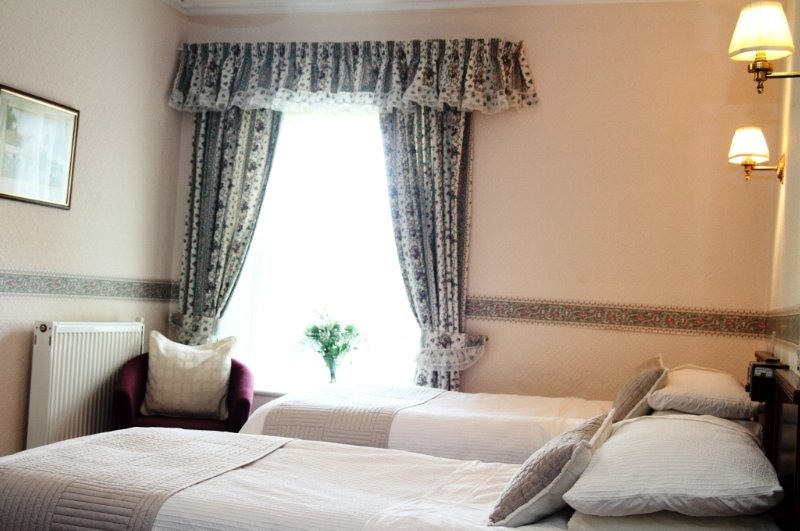 Tankerville Arms Hotel Room