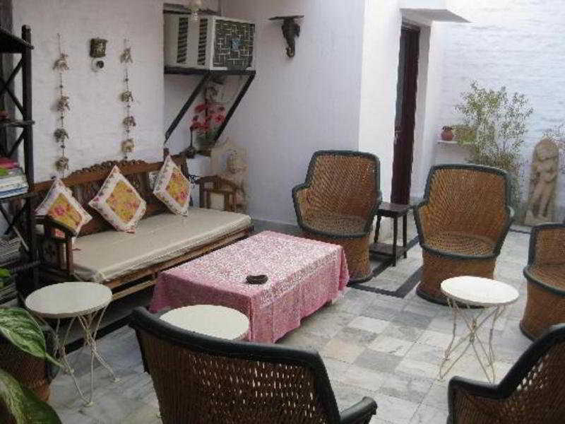 Indrashan Homestay Terrace