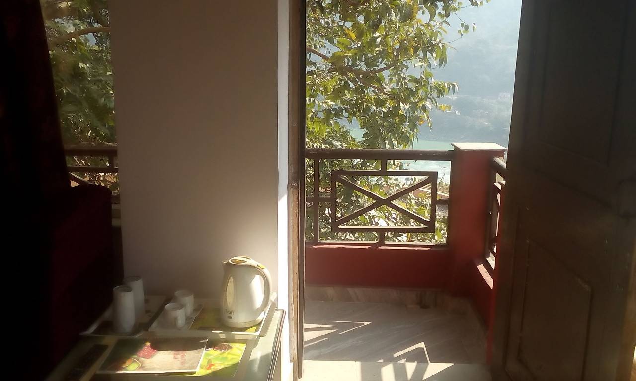 Hotel Ganesha Inn 