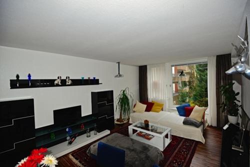 Luxus Apartment 27 (لوکسوس آپارتمان ۲۷) 