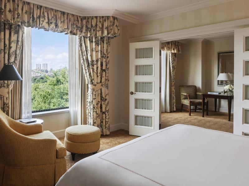 Four Seasons Hotel Boston General view