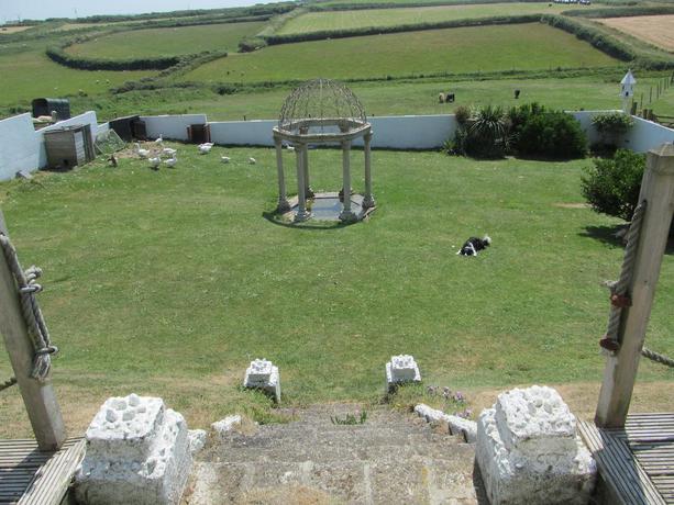 Upton Cross Exterior