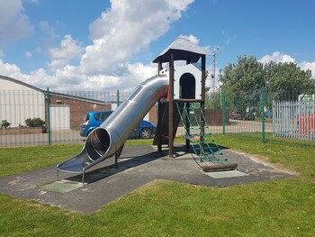 Homely Holidays Childrens Play Area - Outdoor
