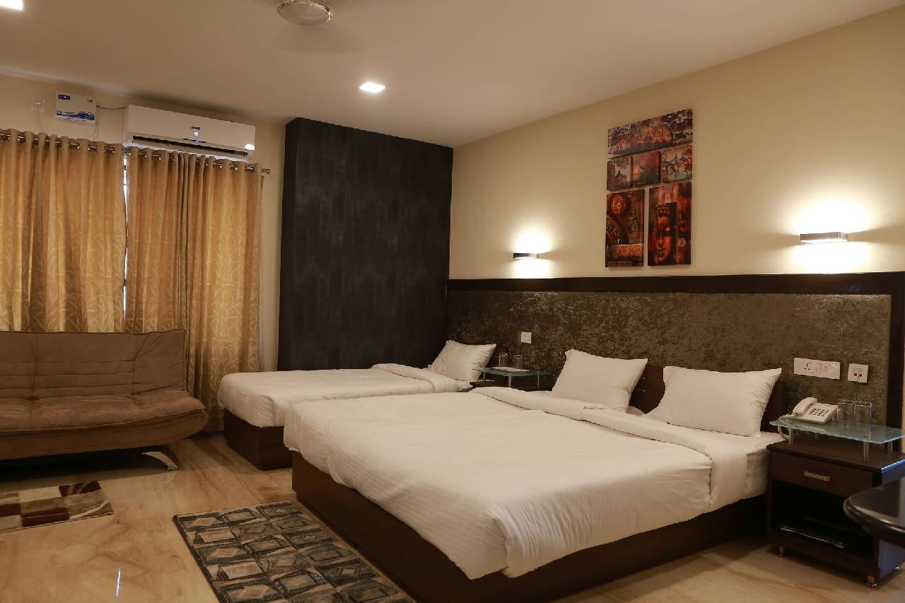 Breeze Suites 