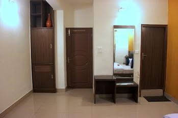 Oyo Rooms Mussoorie Library 