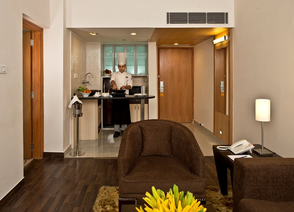 Red Fox Hotel Bhiwadi Guestroom