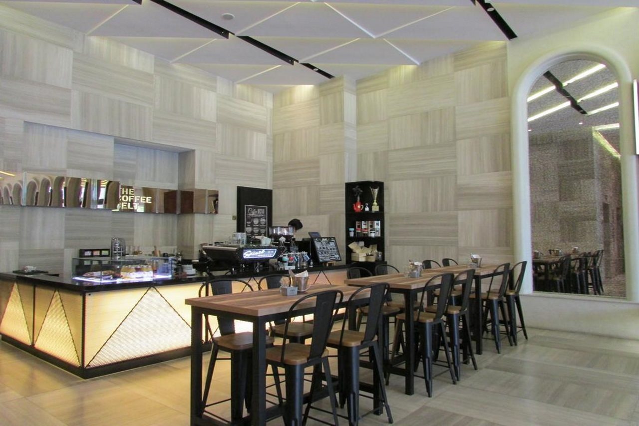 Park Hotel Alexandra (پارك هتل آلکساندرا) 