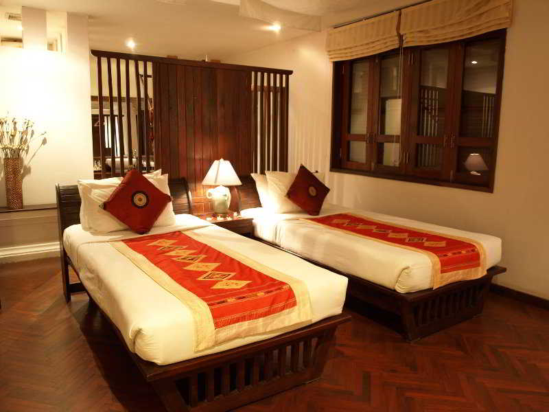 Indigo House Hotel Room