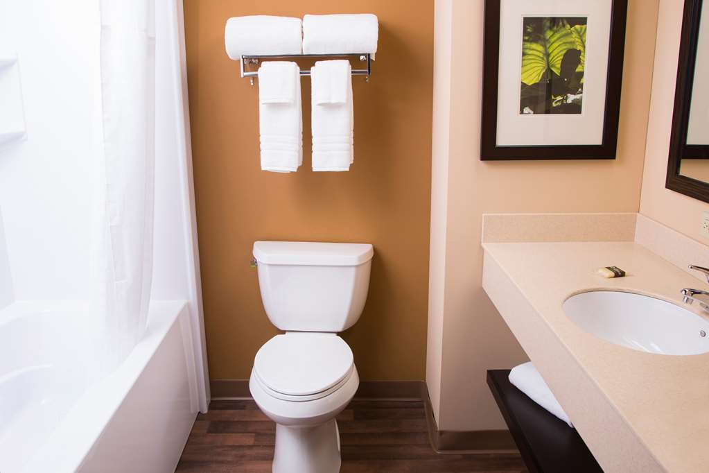 Extended Stay America Las Vegas Valley View Guest Room