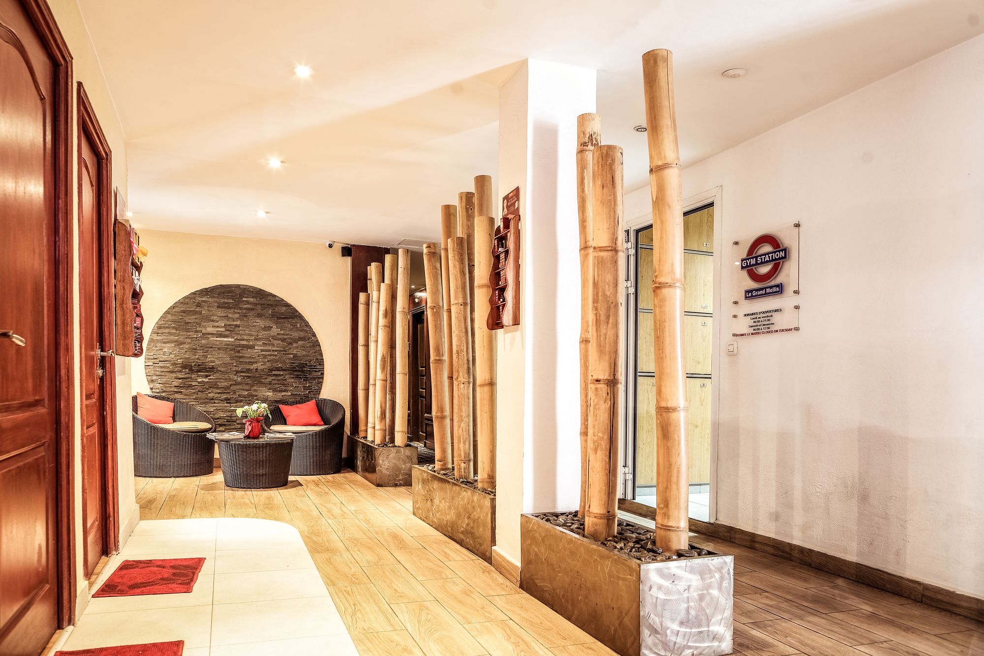 Le Grand Mellis Hôtel & Spa (ل گرند ملیس هôتل و اسپا) 