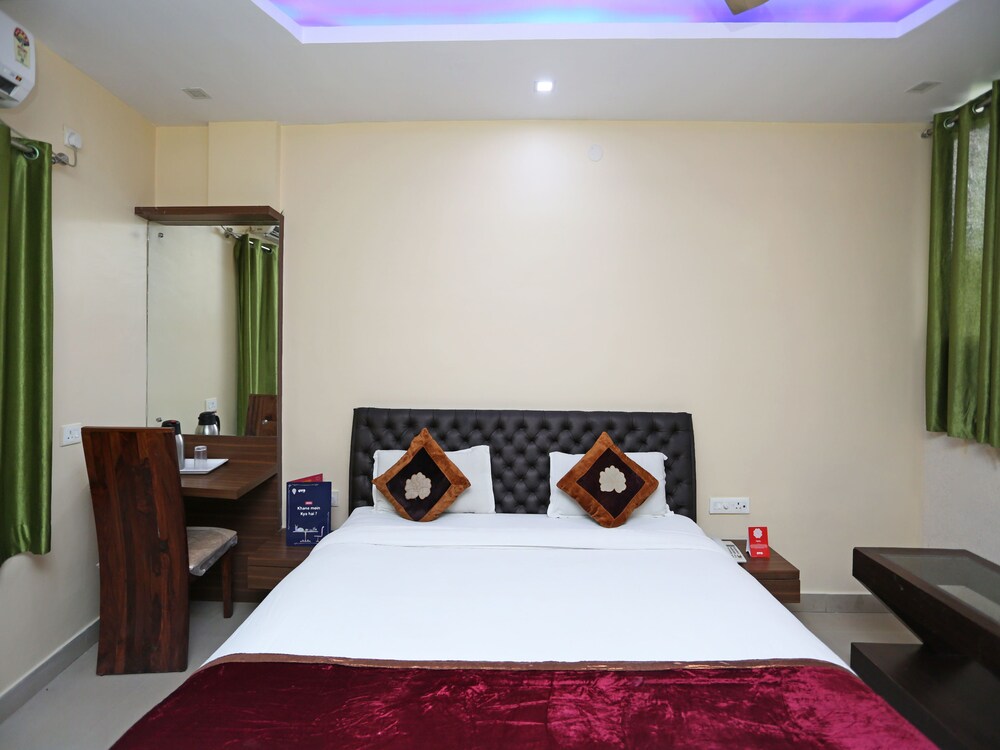Treebo Trend Archie Regency Guestroom