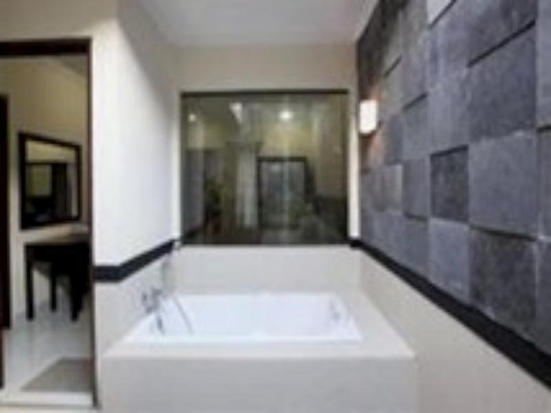 Pondok Raya 828 Guest House 
