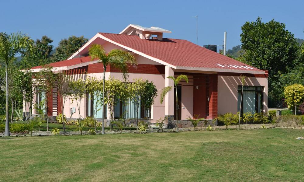 Iris Resort And Spa Featured Image