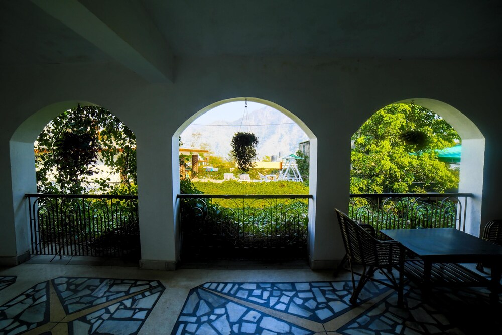New Bhandari Swiss Cottage Hotel Interior