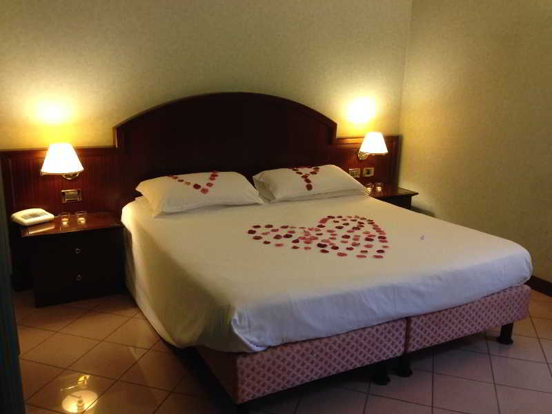 Venice Palace Hotel (ونیز پالاس هتل) Room
