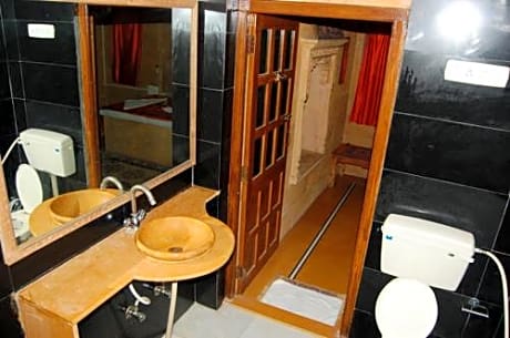 Hotel Pol Haveli 