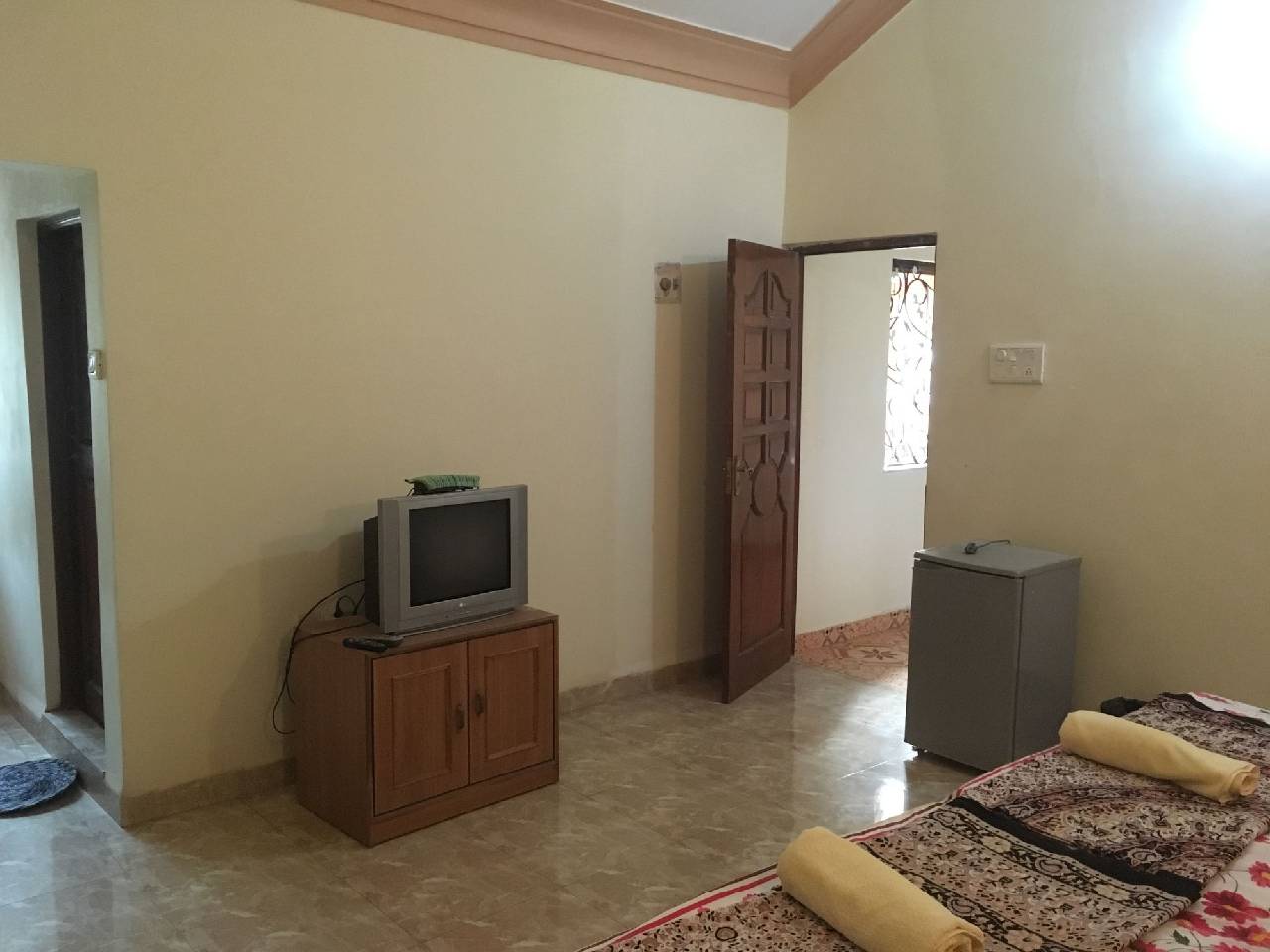 Oyo 7958 Stayout Fernandes Villa 