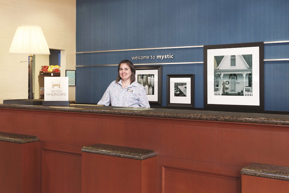 Hampton Inn & Suites Mystic - photo 5
