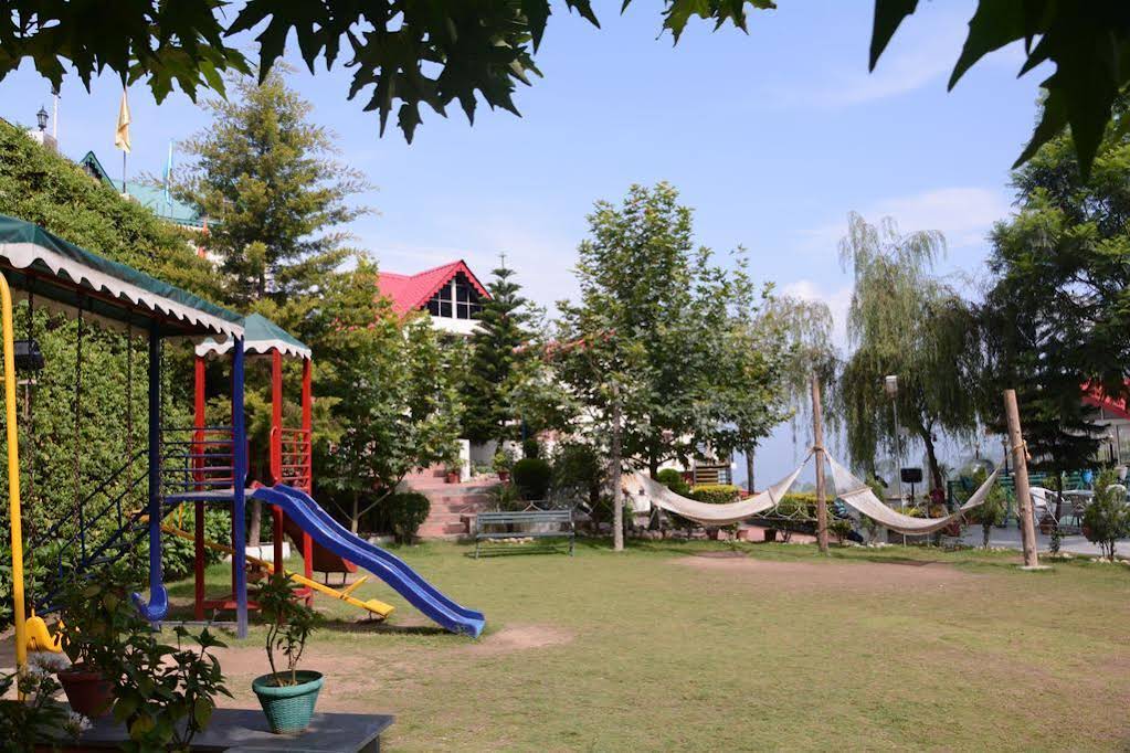 Maple Resort 