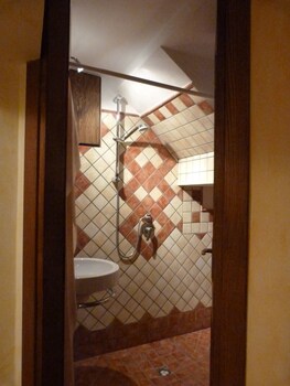Sweet Country House Bathroom