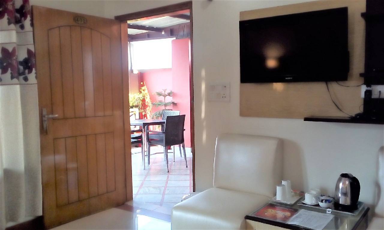 Hotel Ganesha Inn 