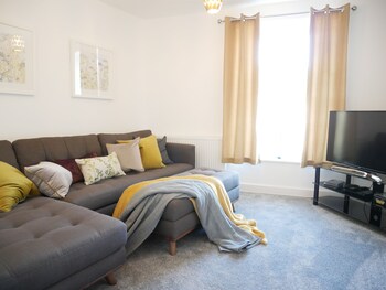 Town House Apartments Guestroom
