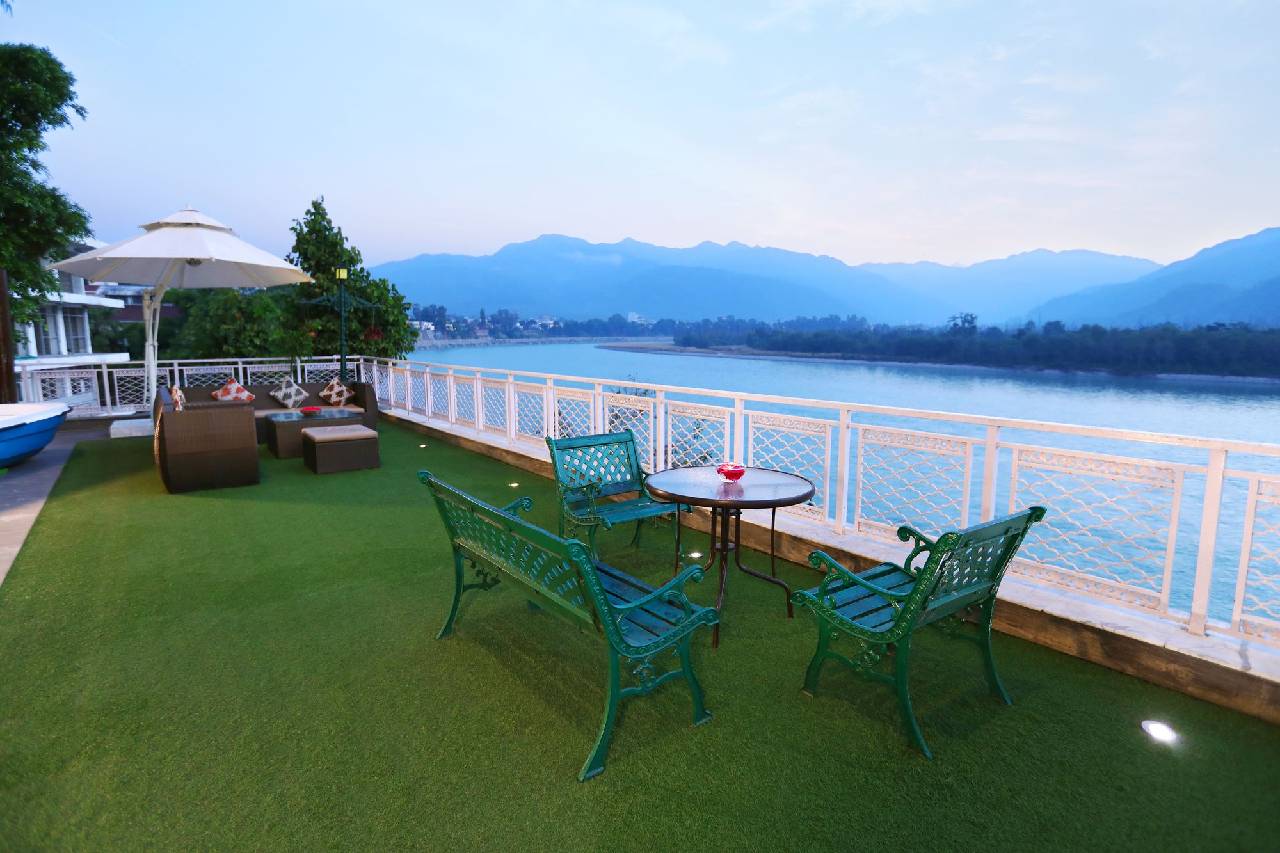 Ganga Kinare A Riverside Boutique Hotel 