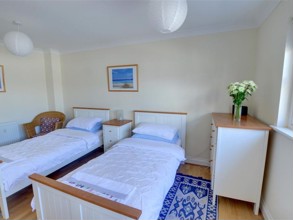 Holiday Home Whitepost (هالیدی هوم ویتپوست) 