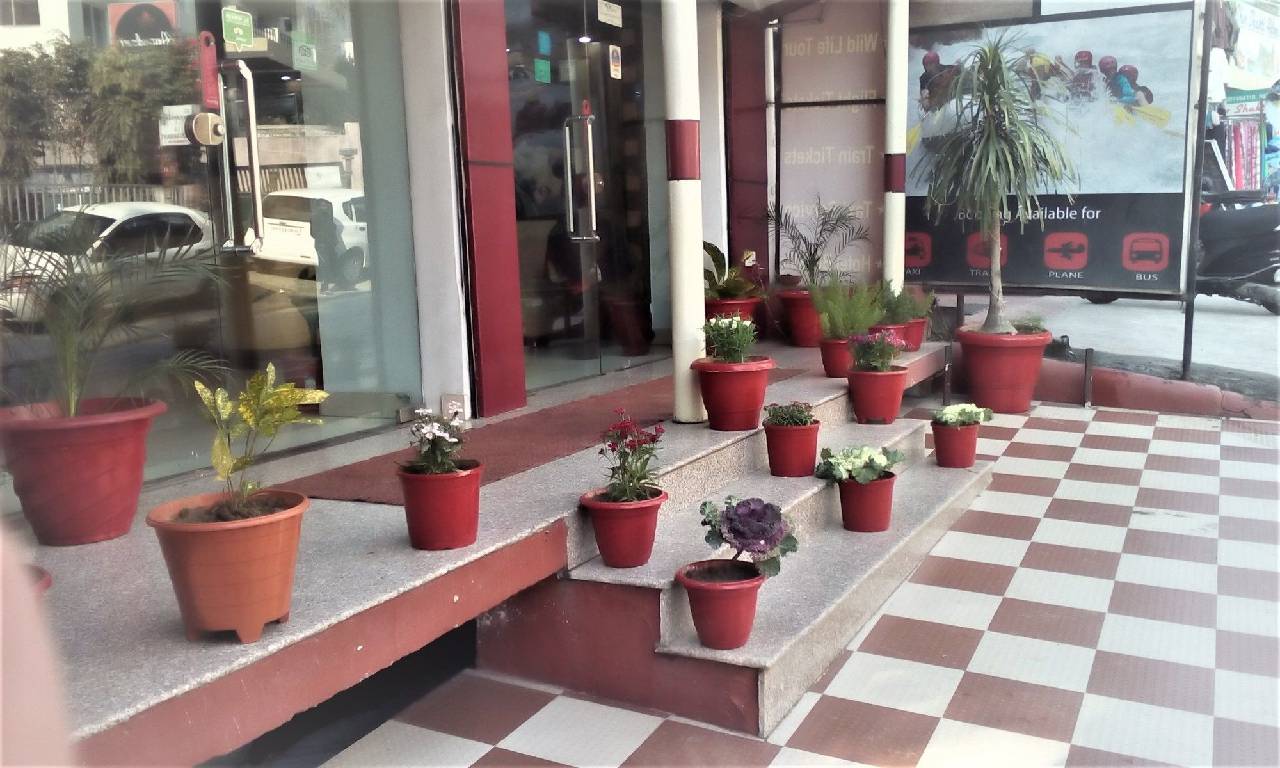 Hotel Ganesha Inn 