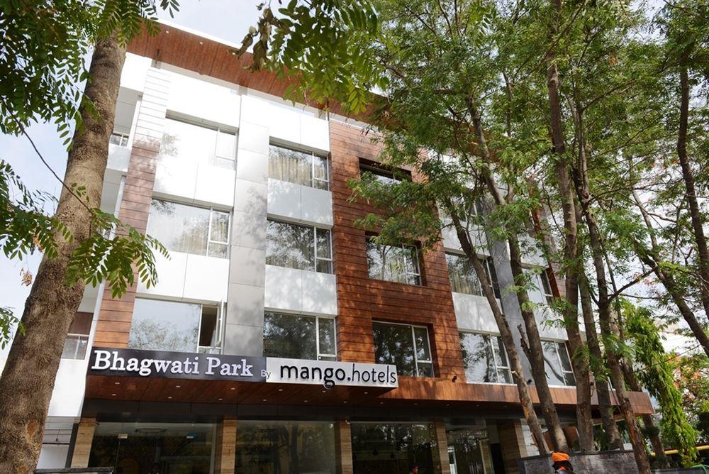 Mango Hotels Bhagwati Park 