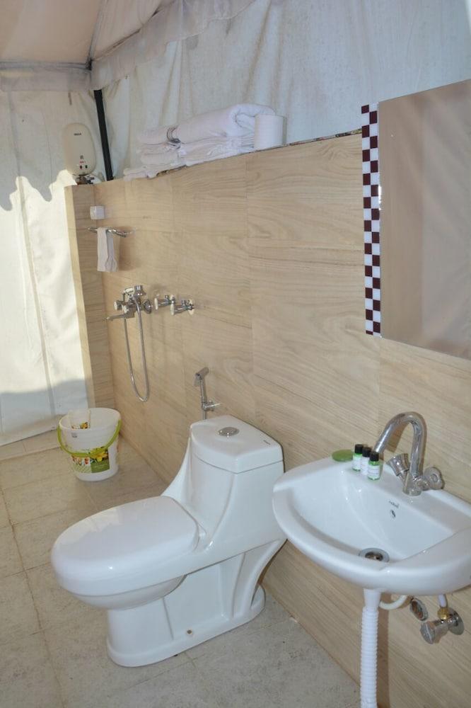 Jungle Eco Resort 
