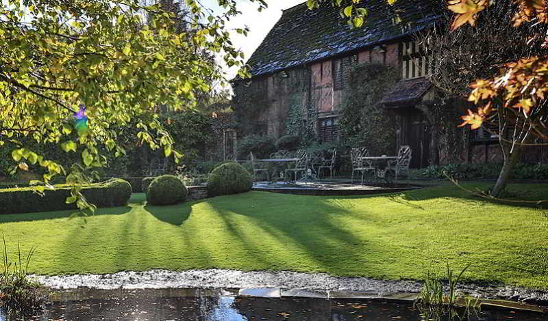 Langshott Manor General view