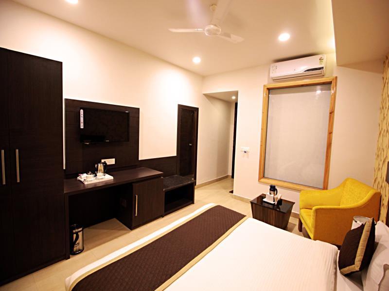 Ashoka Hotel 