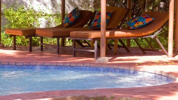 Chanters Lodge Outdoor Pool