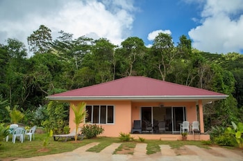 Alha Villa Exterior