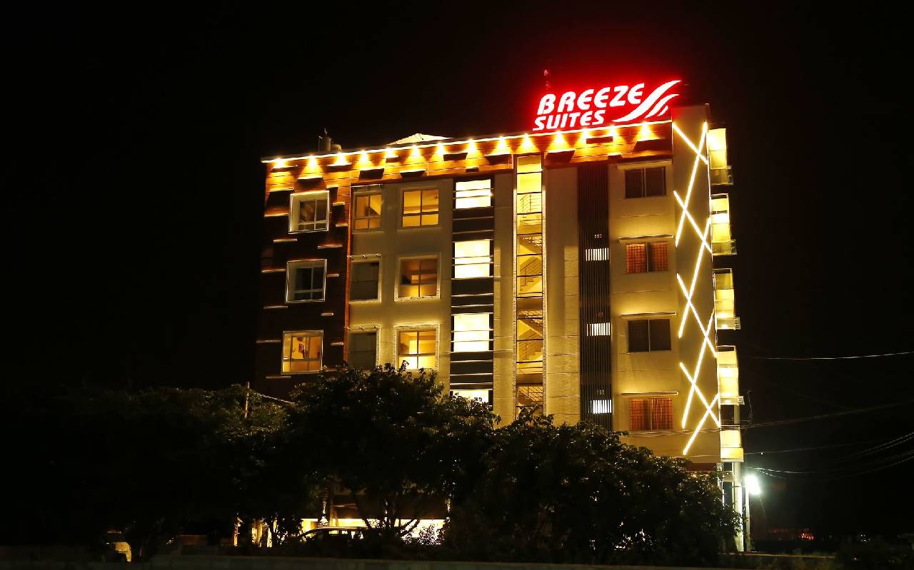 Breeze Suites 
