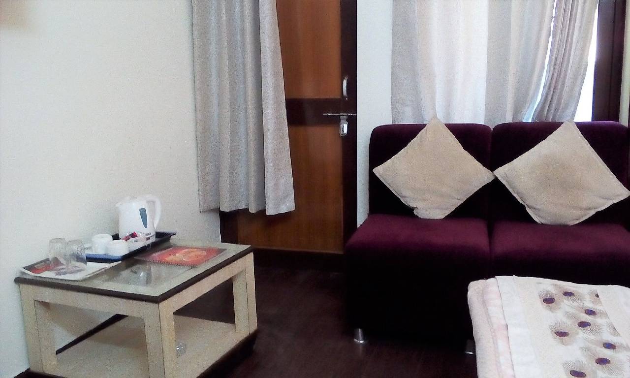 Hotel Ganesha Inn 