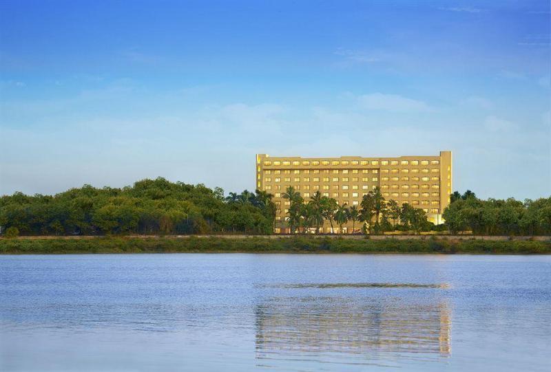 The Gateway Hotel Athwalines General view