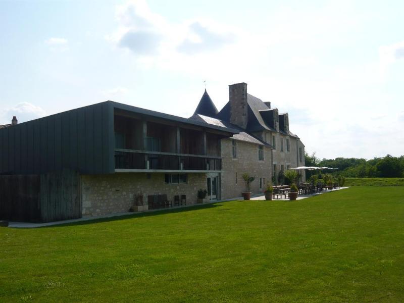 Hotel The Originals Domaine Du Normandoux General view