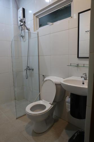 Coron Express Hostel 