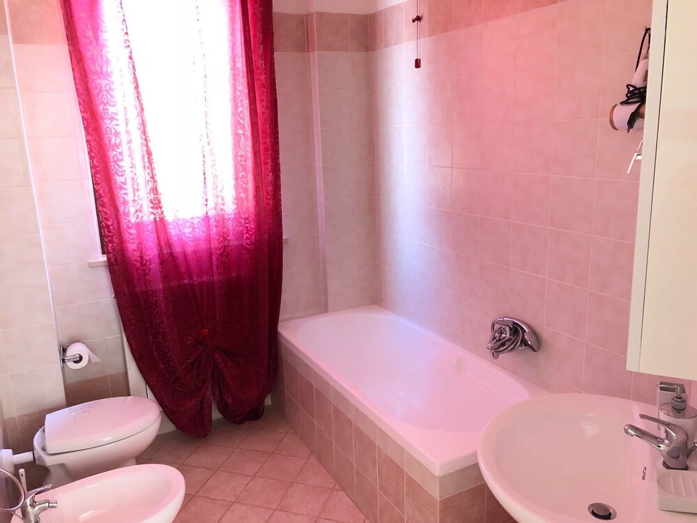 Miluna B&b Bathroom