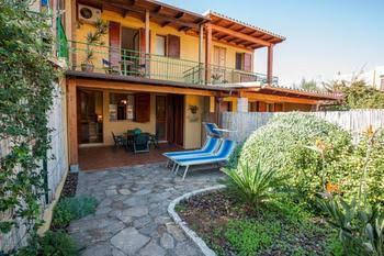 Strelitzia Holiday House 